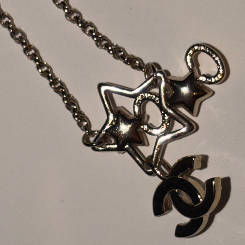 COCO gold crystal interlocking CC Star chain necklace - Picture 5 of 9